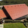 BETONSKI DVOVALNI STREŠNIK GOLOB, OPEČNO RDEČ BRILJANT