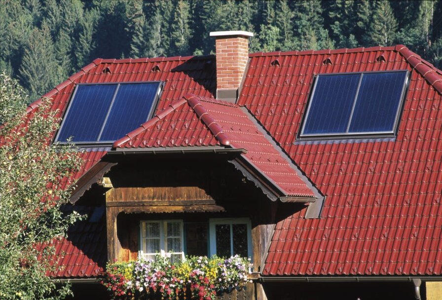 BETONSKI STREŠNIK BRAMAC KLASIK PLATINUM, RDEČE RJAV